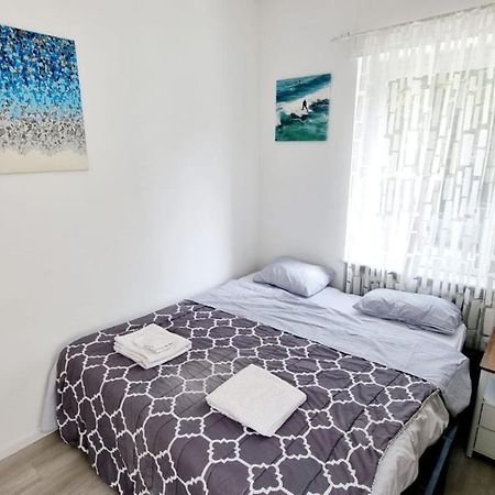 Cozy And Modern 1 Bedroom 3 Room Apartment วิสบาเดน ภายนอก รูปภาพ